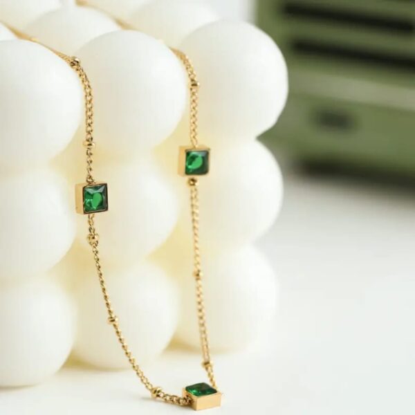Emerald Radiance Necklace